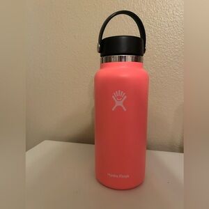 Coral hydroflask